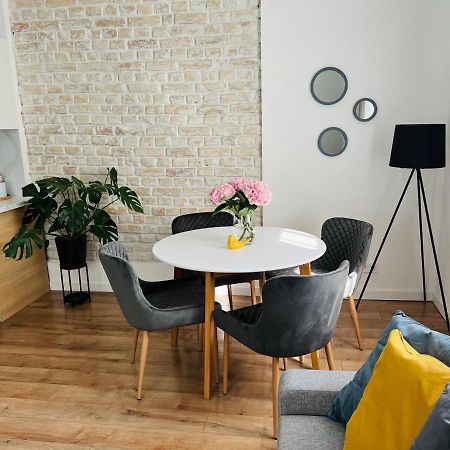 The Right Coast Apartment With Free Private Parking Riga Dış mekan fotoğraf