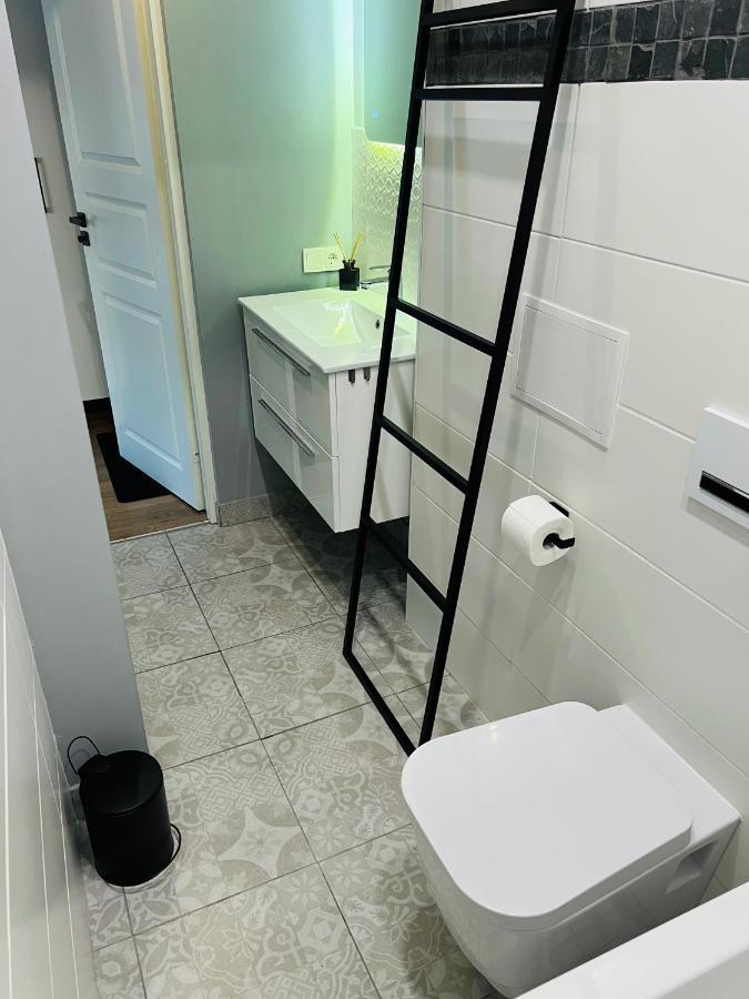 The Right Coast Apartment With Free Private Parking Riga Dış mekan fotoğraf