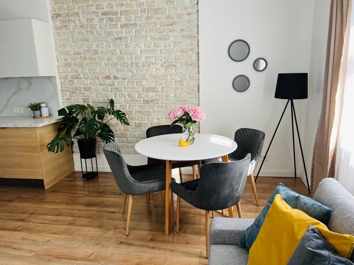 The Right Coast Apartment With Free Private Parking Riga Dış mekan fotoğraf